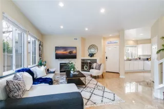 Photo #4: TR24024095 Listing 