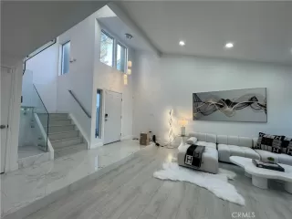 Photo #1: TR24033446 Listing