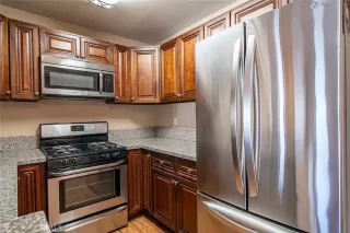 Photo #6: TR24046373 Listing