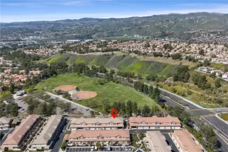 Photo #5: TR24055528 Listing 