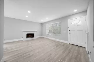 Photo #3: TR24056781 Listing