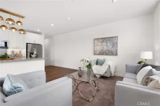 Photo #2: TR24112900 Listing 