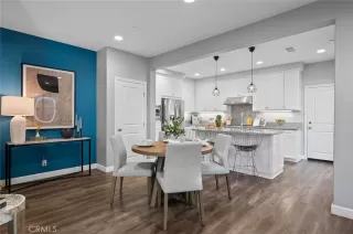 Photo #5: TR24115747 Listing