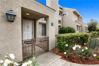 Photo #5: TR24115957 Listing