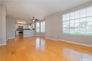 Photo #2: TR24140202 Listing