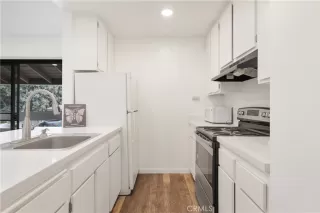 Photo #5: TR24173180 Listing 