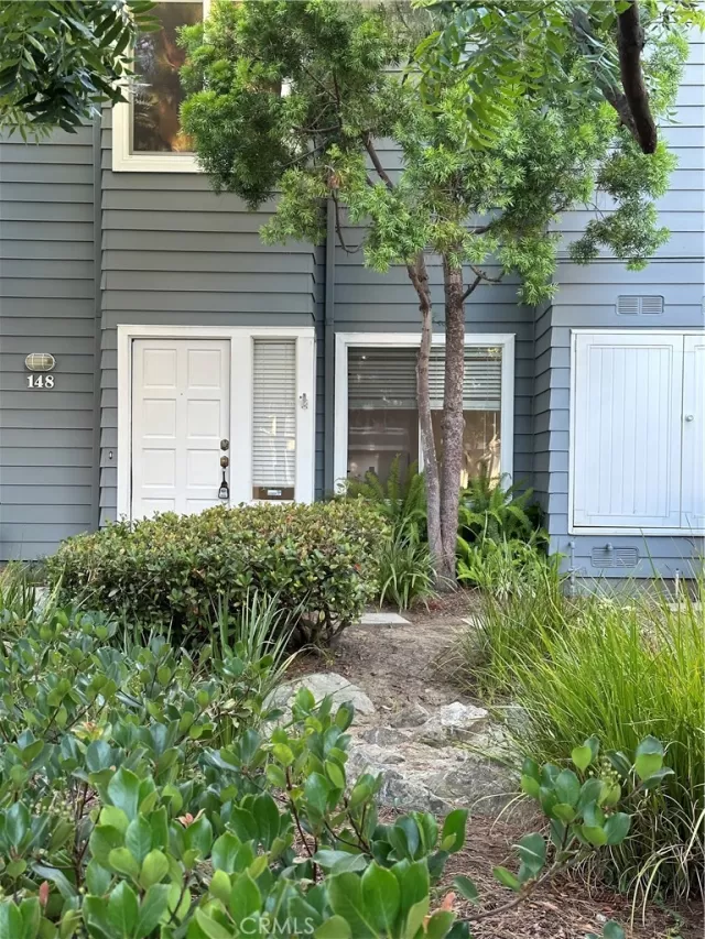 MLS: TR24174848 Condo For Sale