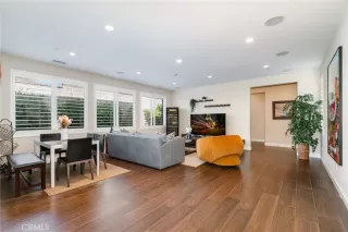 Photo #4: TR24184607 Listing 