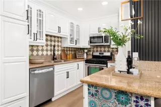 Photo #5: TR25027178 Listing 