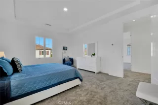 Photo #4: TR25030135 Listing