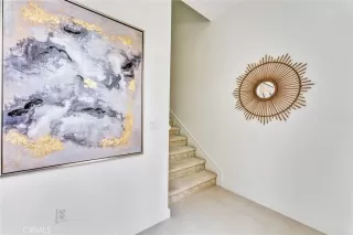 Photo #3: TR25069214 Listing