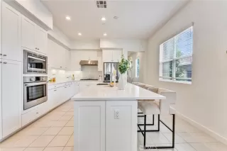 Photo #5: TR25069214 Listing