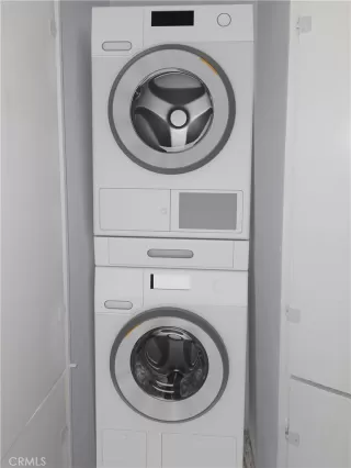 Photo #3: TR25085689 Listing