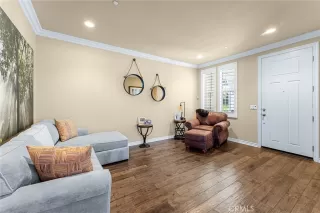 Photo #4: TR25088455 Listing 