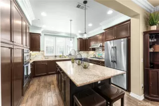 Photo #6: TR25088455 Listing 