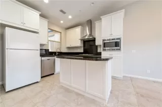 Photo #5: TR25089999 Listing