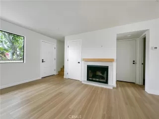 Photo #5: TR25100158 Listing 