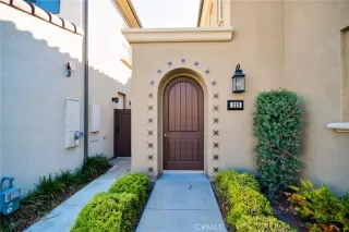 Photo #2: TR25104273 Listing 