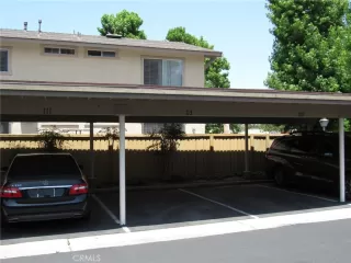 Photo #5: TR25121774 Listing