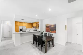 Photo #4: TR25127747 Listing