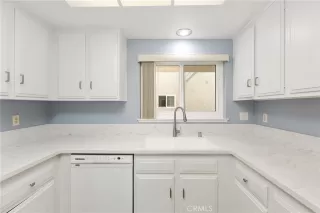 Photo #6: TR25130730 Listing