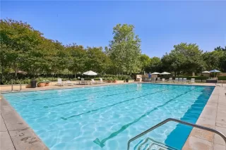 Photo #2: TR25136430 Listing 