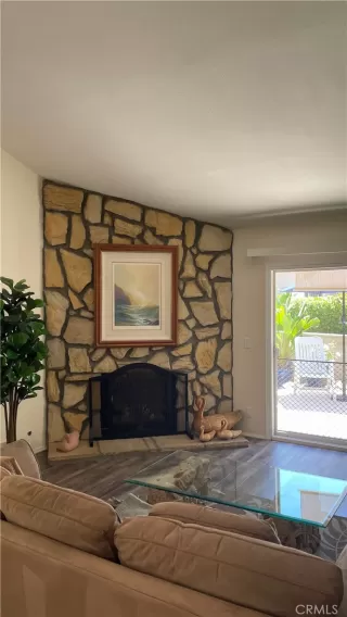 Photo #2: TR25141715 Listing 