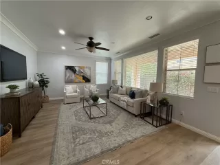 Photo #5: TR25148338 Listing 