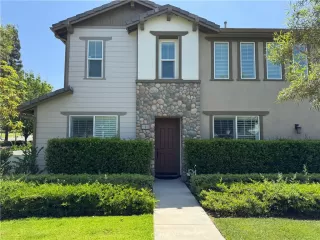 Photo #1: TR25149501 Listing