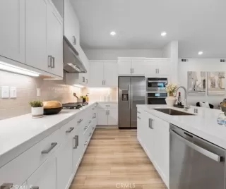 Photo #1: TR25153276 Listing