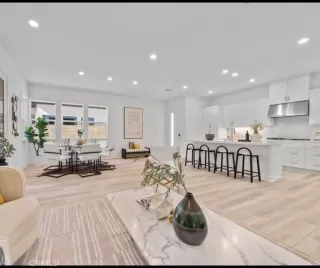 Photo #4: TR25153276 Listing