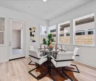 Photo #6: TR25153276 Listing