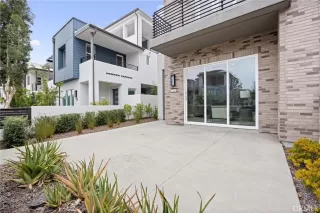 Photo #2: TR25164602 Listing 