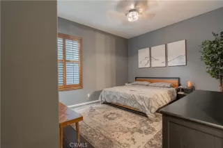 Photo #4: TR25173997 Listing 