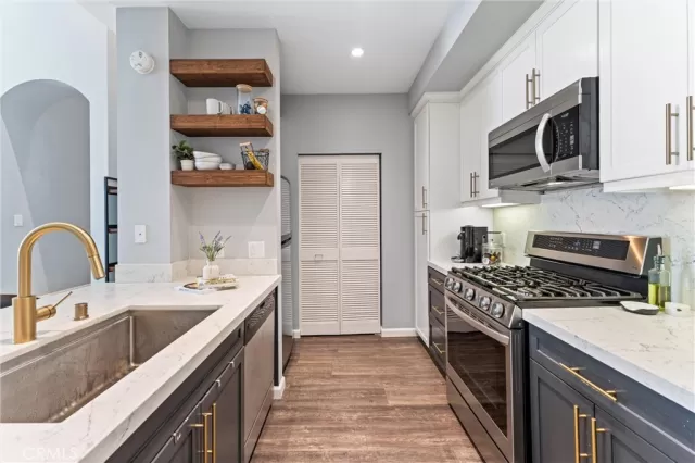 MLS: TR25175953 Condo For Sale