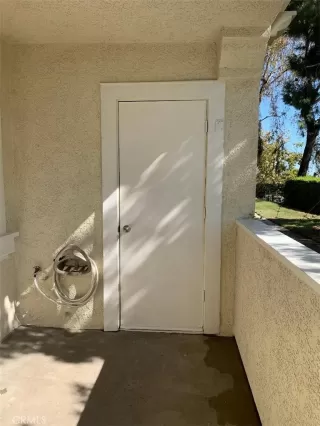 Photo #3: TR25200871 Listing