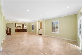 Photo #6: TR25224077 Listing 