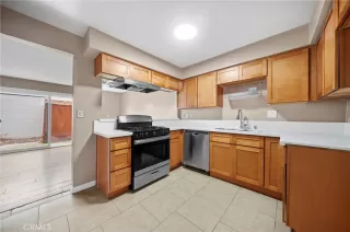 Photo #4: TR25226868 Listing 