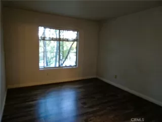 Photo #6: TR25230177 Listing