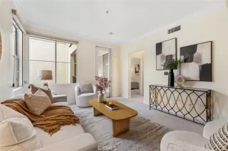 Photo #1: TR25230772 Listing 