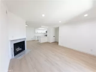 Photo #1: TR25243753 Listing