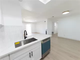 Photo #3: TR25243753 Listing