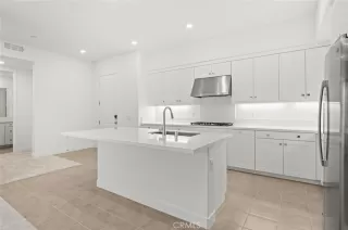 Photo #3: TR25252071 Listing 