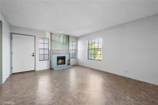 Photo #5: TR25257225 Listing 