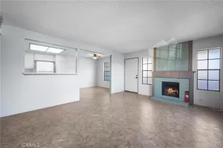 Photo #6: TR25257225 Listing 