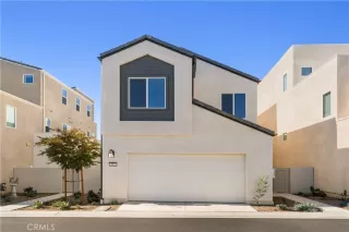 Photo #3: TR25267560 Listing 