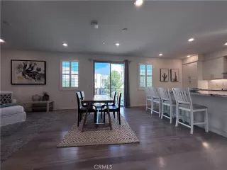 Photo #2: TR25267673 Listing 