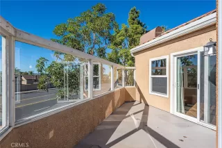 Photo #3: TR25267802 Listing 