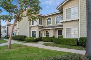 Photo #1: TR25270135 Listing 