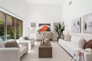 Photo #6: TR25272145 Listing 